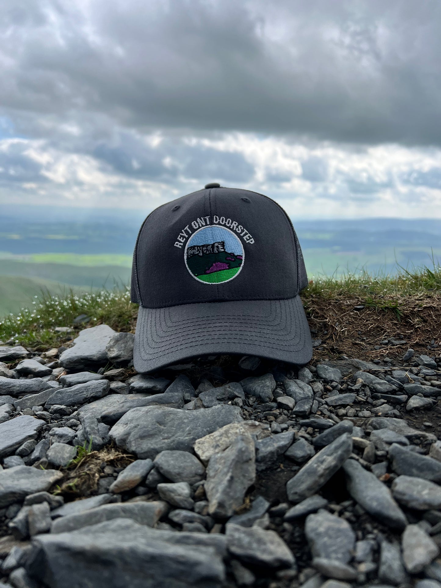 Reyt Ont Doorstep - Yorkshire Slang Cap - Luke Horton